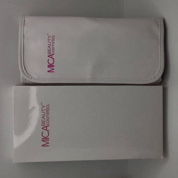 NIB MICA Beauty Cosmetics Deluxe Brush Set - Picture 4 of 4